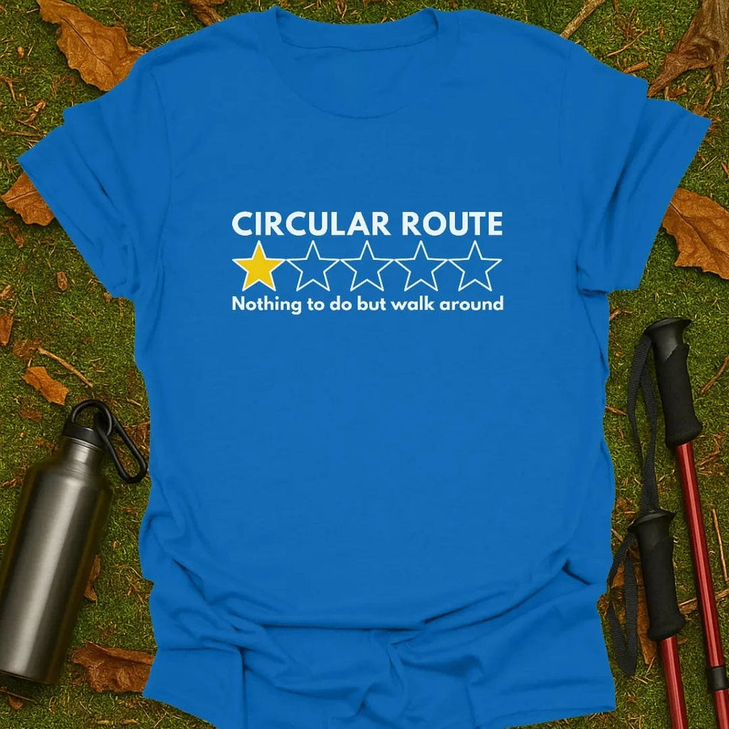 T-shirt met ster op rondweg